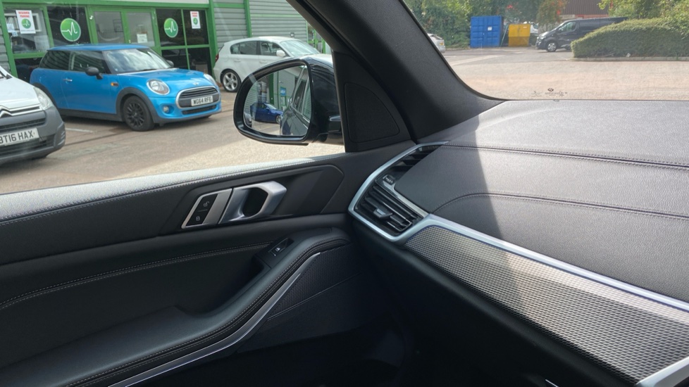 BMW X5 xDrive45e M Sport 5dr Auto Estate - Image 60