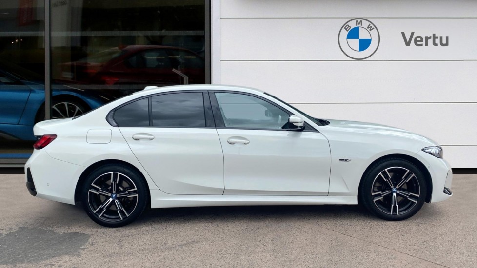 BMW 3 Series 330e M Sport 4dr Step Auto Saloon - Image 3