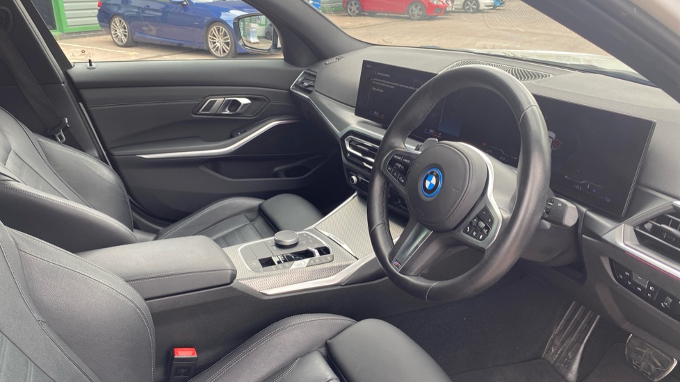 BMW 3 Series 330e M Sport 4dr Step Auto Saloon - Image 6