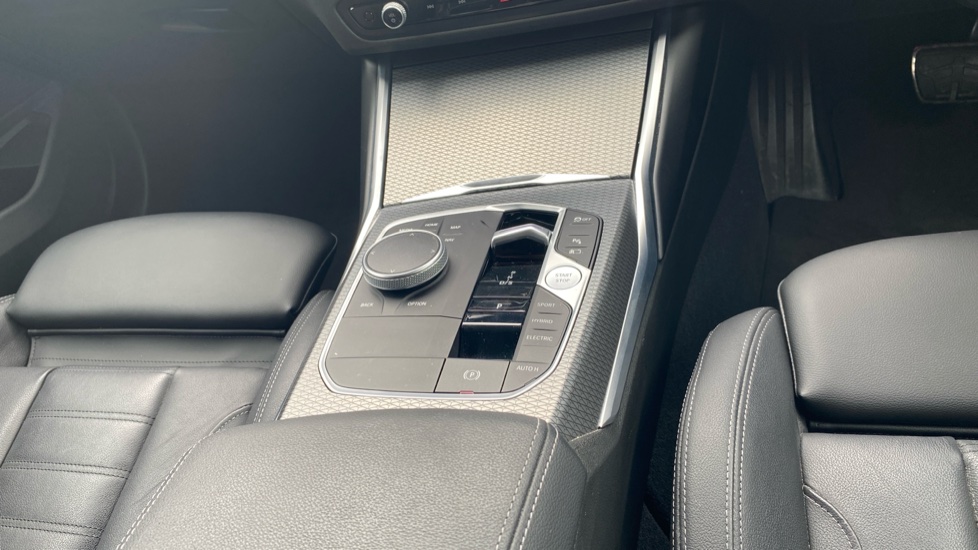 BMW 3 Series 330e M Sport 4dr Step Auto Saloon - Image 10