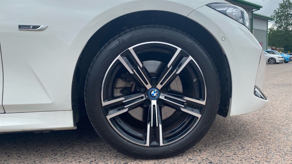 BMW 3 Series 330e M Sport 4dr Step Auto Saloon - Image 14