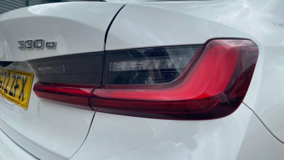 BMW 3 Series 330e M Sport 4dr Step Auto Saloon - Image 22