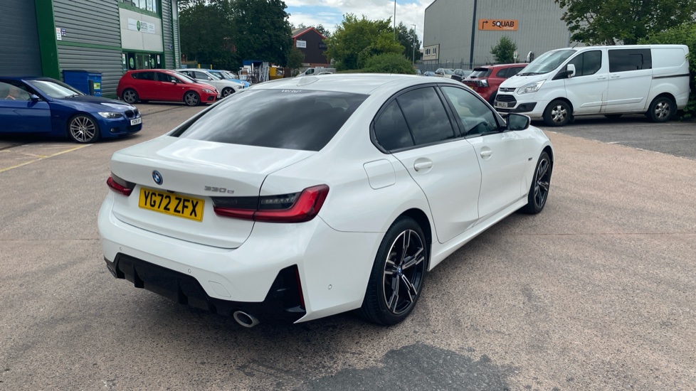 BMW 3 Series 330e M Sport 4dr Step Auto Saloon - Image 27
