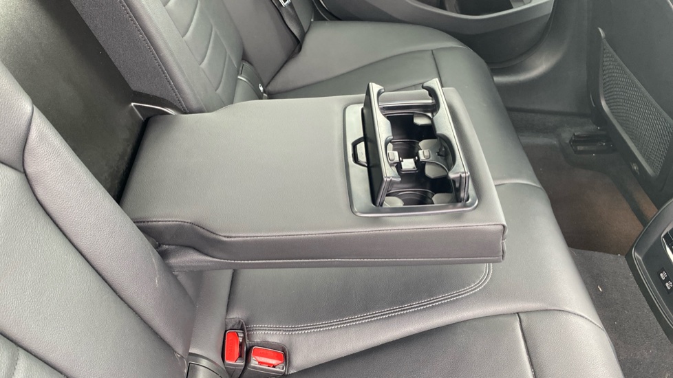 BMW 3 Series 330e M Sport 4dr Step Auto Saloon - Image 40