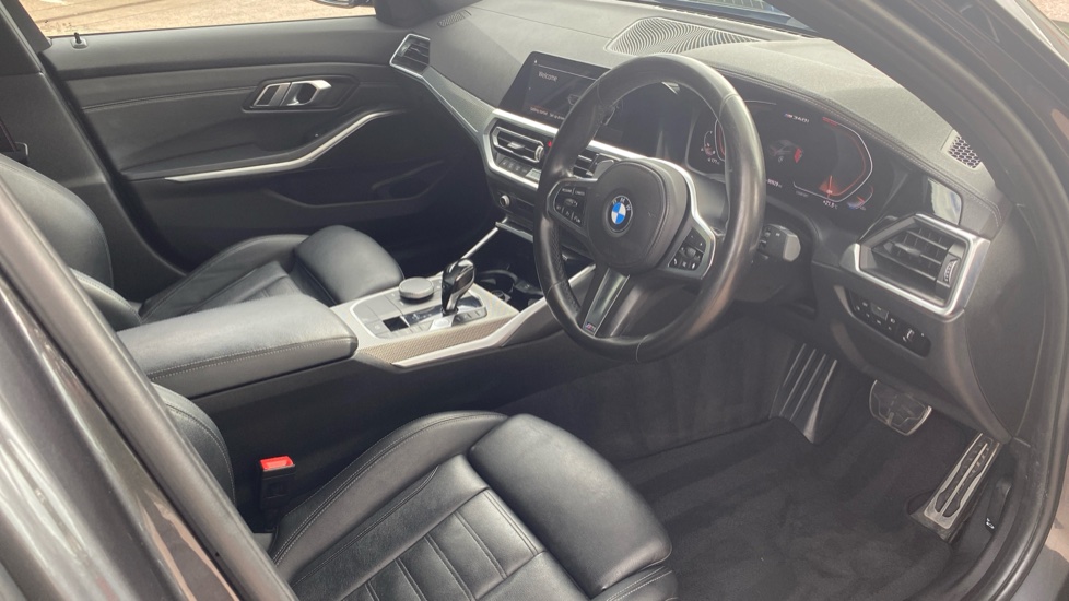 BMW 3 Series M340i xDrive 4dr Step Auto Petrol Saloon - Image 6