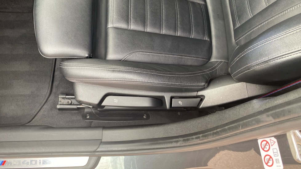 BMW 3 Series M340i xDrive 4dr Step Auto Petrol Saloon - Image 31