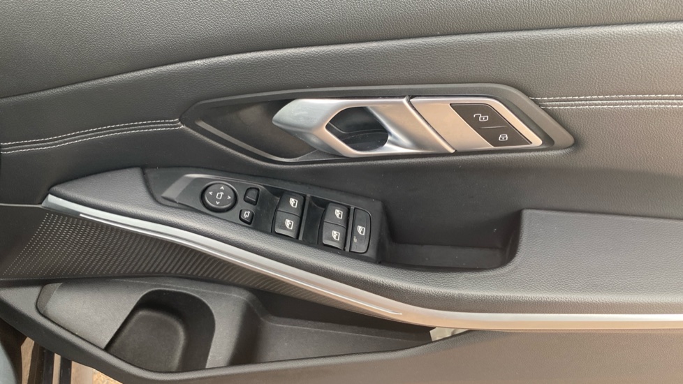 BMW 3 Series M340i xDrive 4dr Step Auto Petrol Saloon - Image 43