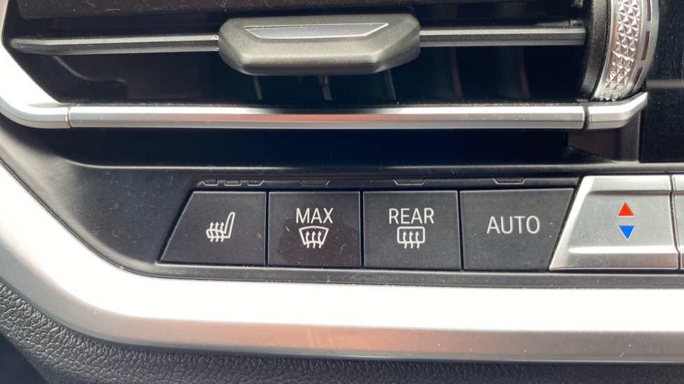 BMW 3 Series M340i xDrive 4dr Step Auto Petrol Saloon - Image 63