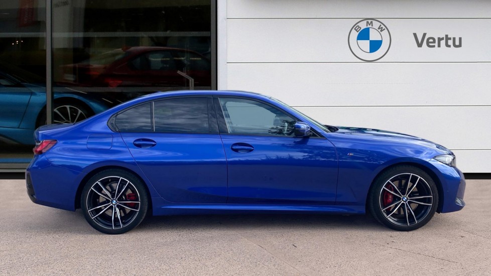BMW 3 Series 320i M Sport 4dr Step Auto Petrol Saloon - Image 3