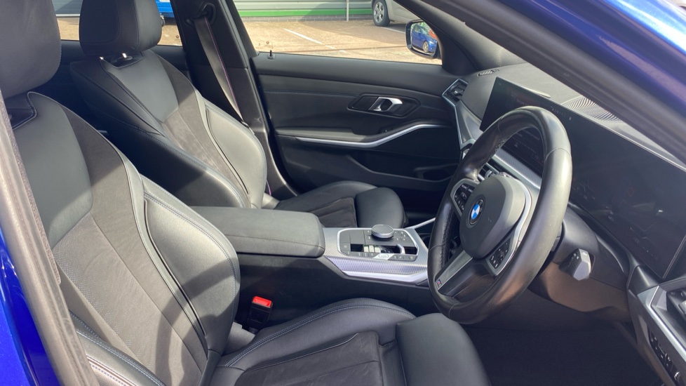 BMW 3 Series 320i M Sport 4dr Step Auto Petrol Saloon - Image 11