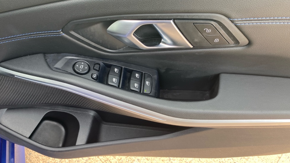 BMW 3 Series 320i M Sport 4dr Step Auto Petrol Saloon - Image 43