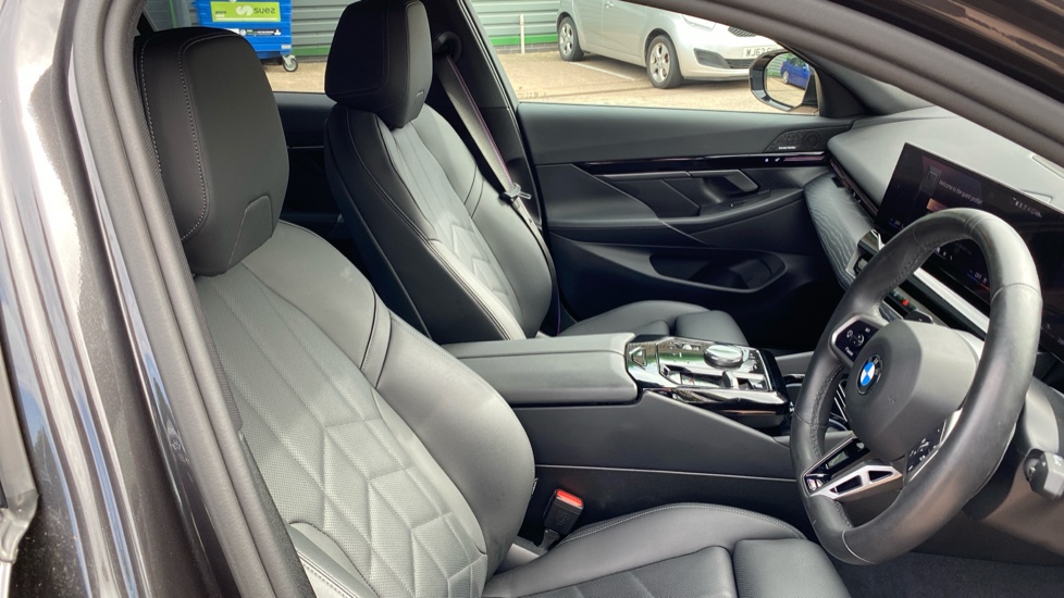 BMW 5 Series 520i M Sport Pro 4dr Auto Petrol Saloon - Image 11