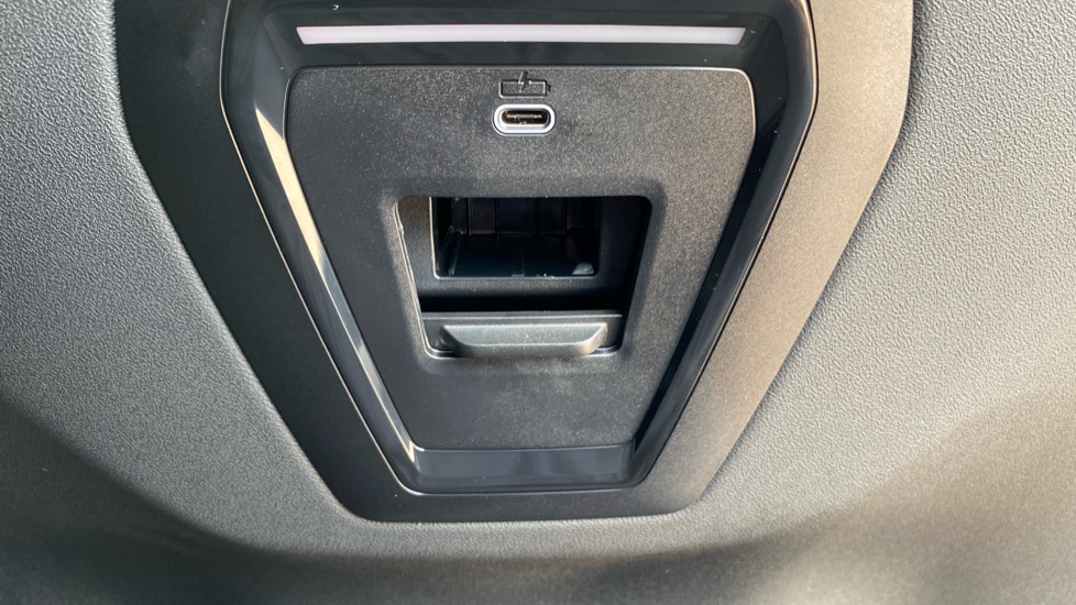 BMW 5 Series 520i M Sport Pro 4dr Auto Petrol Saloon - Image 46