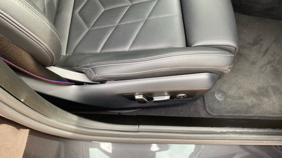 BMW 5 Series 520i M Sport Pro 4dr Auto Petrol Saloon - Image 48
