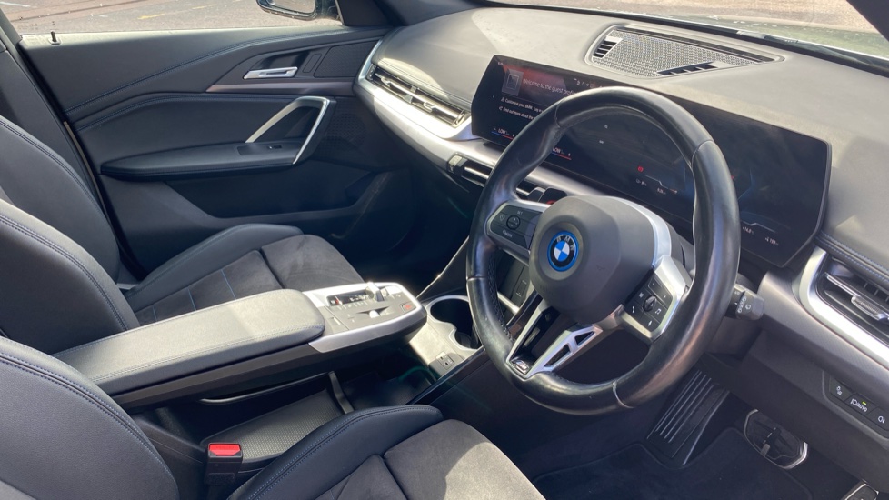 BMW iX1 230kW xDrive30 M Sport 65kWh 5dr Auto Electric Estate - Image 6