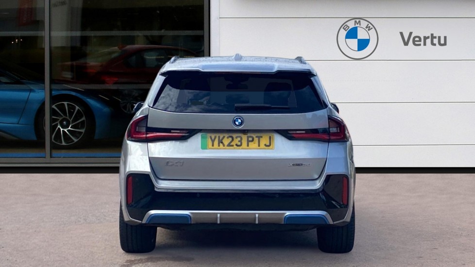 BMW iX1 230kW xDrive30 M Sport 65kWh 5dr Auto Electric Estate - Image 15