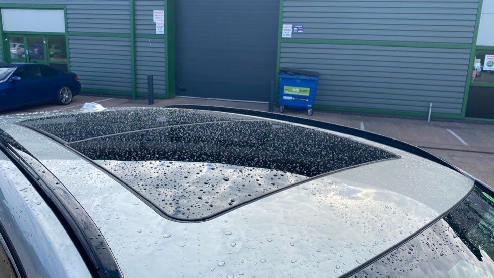 BMW iX1 230kW xDrive30 M Sport 65kWh 5dr Auto Electric Estate - Image 21