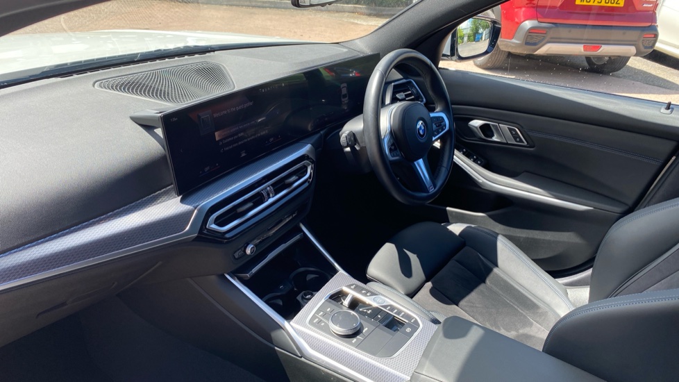 BMW 3 Series 330e M Sport 4dr Step Auto Saloon - Image 7