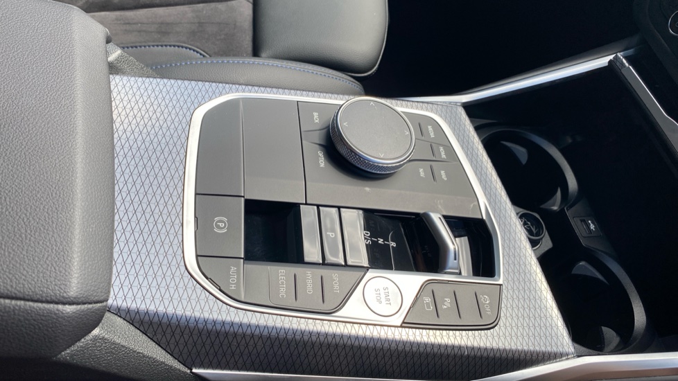 BMW 3 Series 330e M Sport 4dr Step Auto Saloon - Image 10