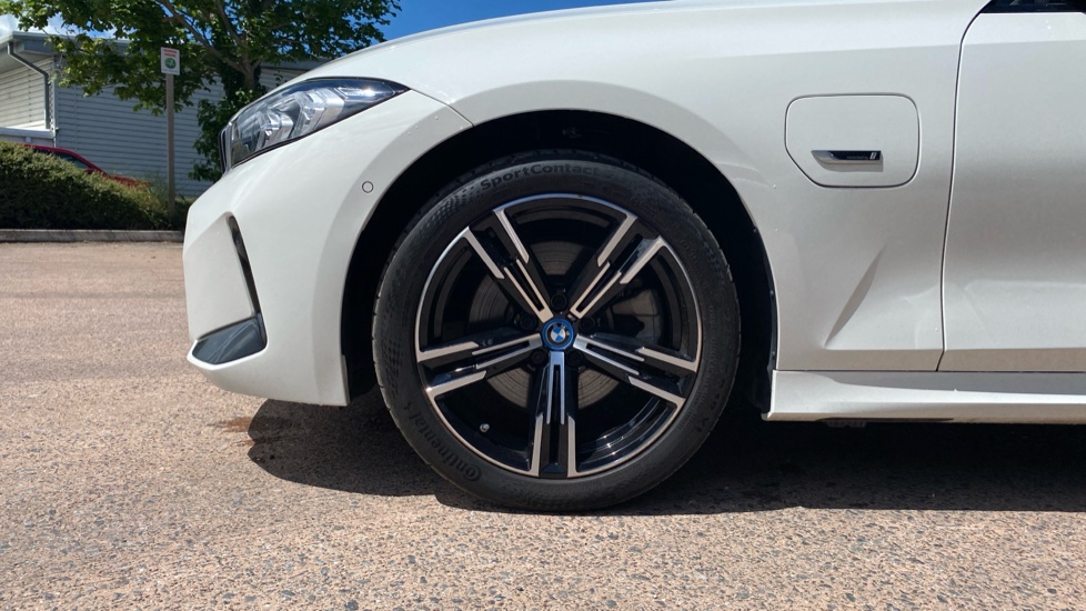 BMW 3 Series 330e M Sport 4dr Step Auto Saloon - Image 14