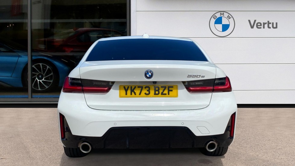 BMW 3 Series 330e M Sport 4dr Step Auto Saloon - Image 15