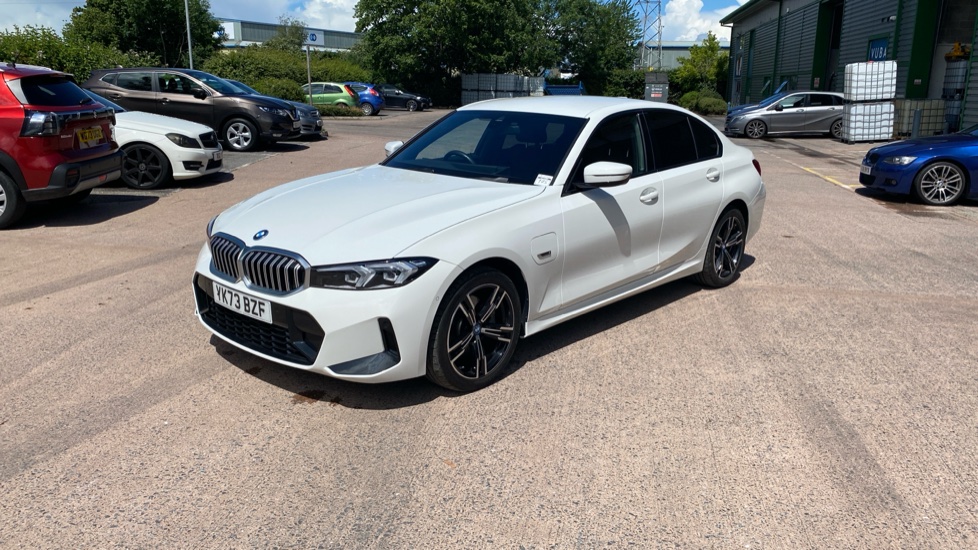 BMW 3 Series 330e M Sport 4dr Step Auto Saloon - Image 24