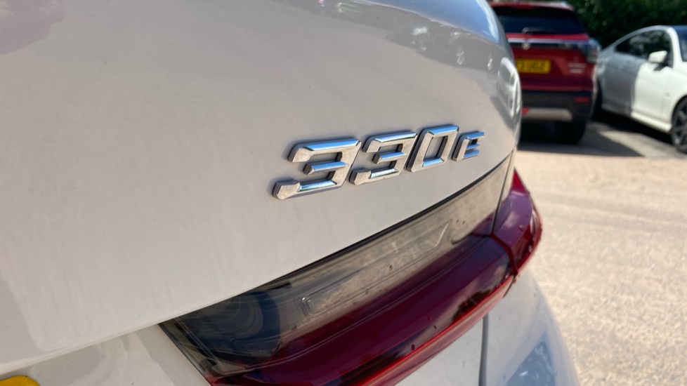 BMW 3 Series 330e M Sport 4dr Step Auto Saloon - Image 34