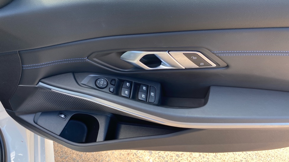 BMW 3 Series 330e M Sport 4dr Step Auto Saloon - Image 39