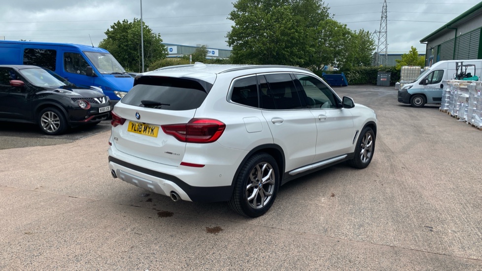 BMW X3 xDrive20i xLine 5dr Step Auto Petrol Estate - Image 24