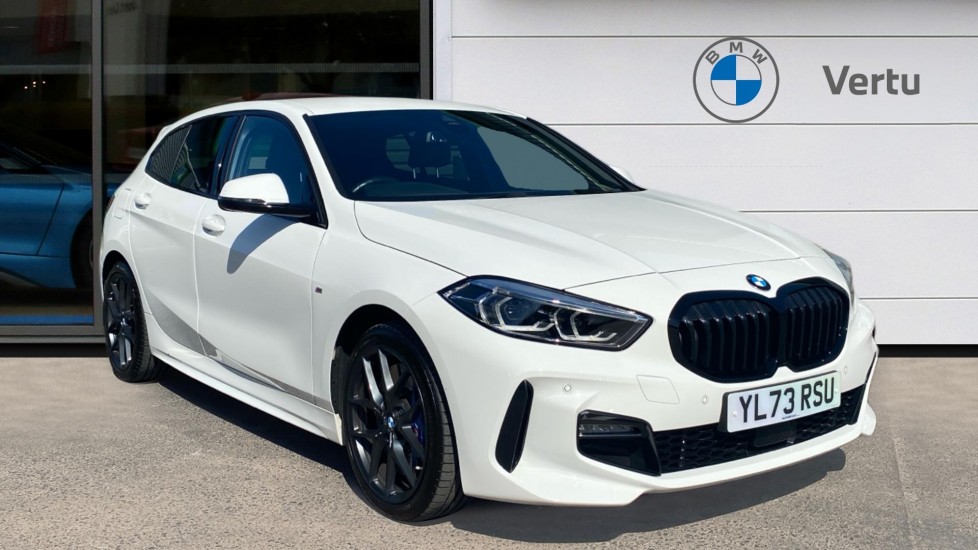BMW 1 Series 118i [136] M Sport 5dr Step Auto [LCP/Pro pk] Petrol Hatchback - Image 1
