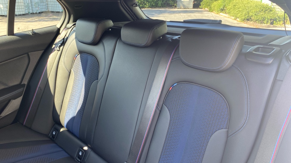 BMW 1 Series 118i [136] M Sport 5dr Step Auto [LCP/Pro pk] Petrol Hatchback - Image 12
