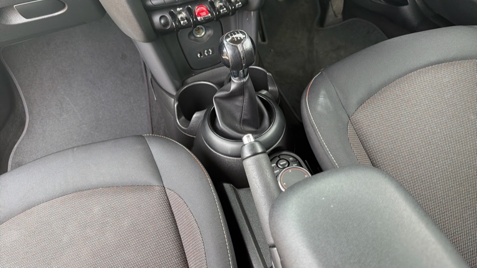 MINI Hatchback 1.5 Cooper 3dr Petrol Hatchback - Image 10