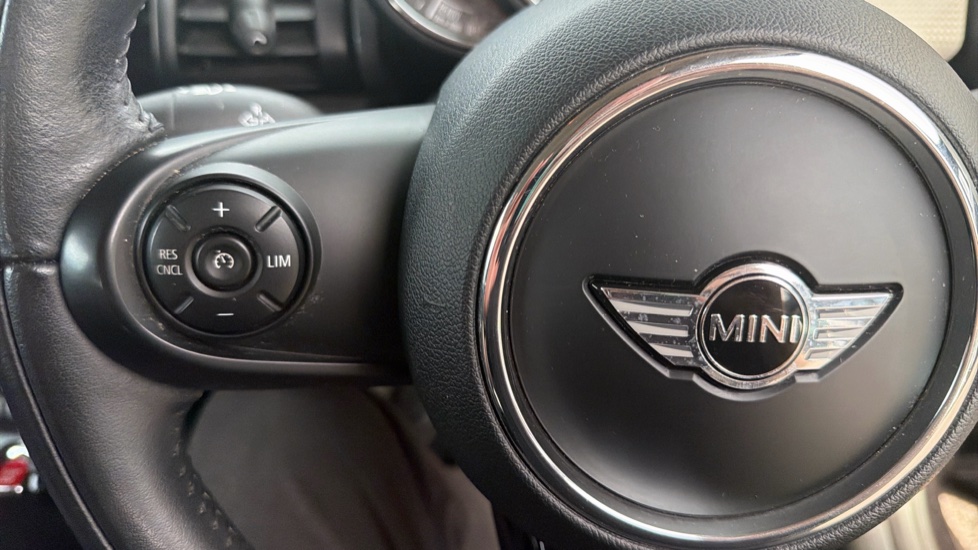 MINI Hatchback 1.5 Cooper 3dr Petrol Hatchback - Image 17