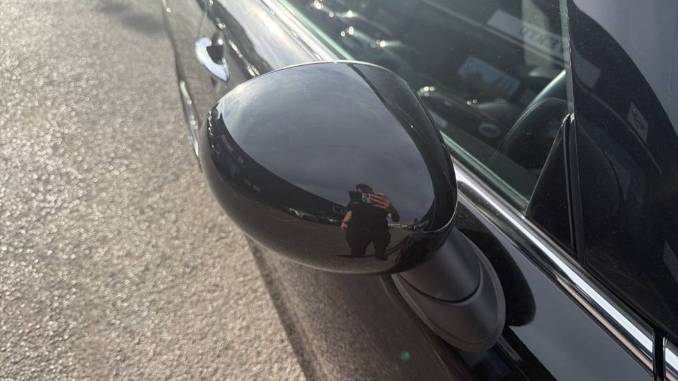 MINI Hatchback 1.5 Cooper 3dr Petrol Hatchback - Image 35