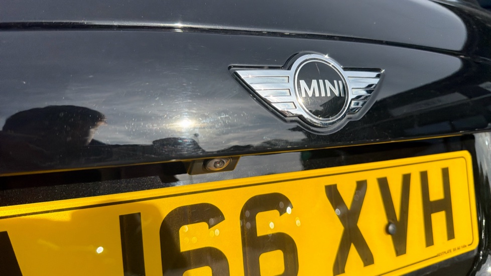 MINI Hatchback 1.5 Cooper 3dr Petrol Hatchback - Image 38