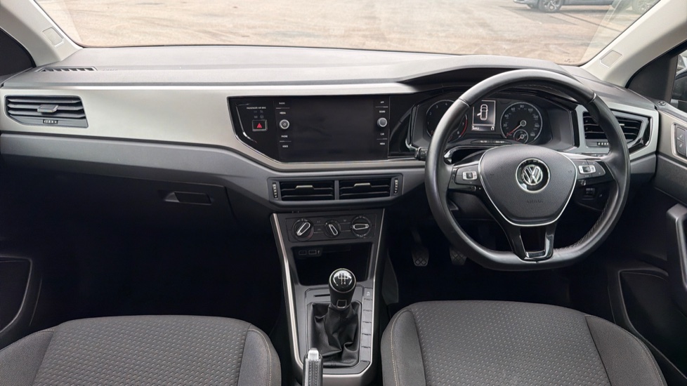 Volkswagen Polo 1.0 SE 5dr Petrol Hatchback - Image 4
