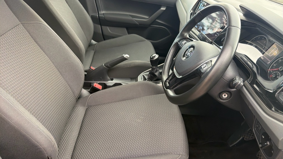Volkswagen Polo 1.0 SE 5dr Petrol Hatchback - Image 11