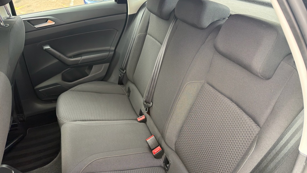Volkswagen Polo 1.0 SE 5dr Petrol Hatchback - Image 12