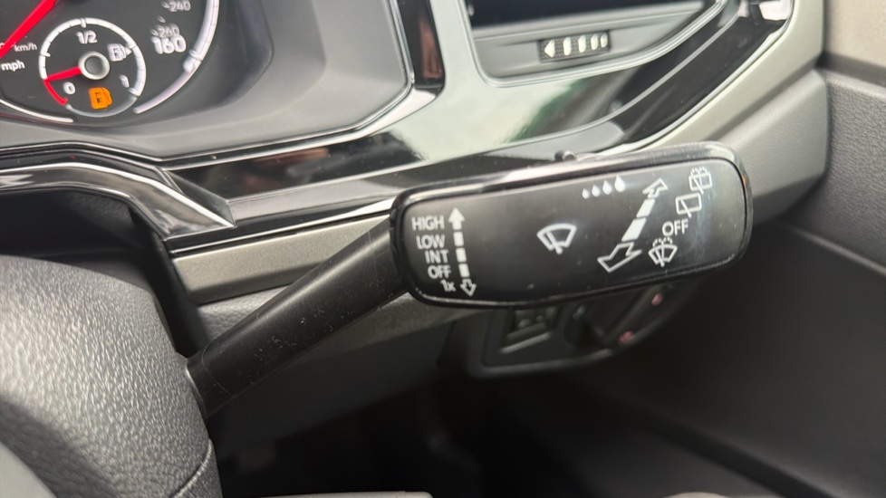Volkswagen Polo 1.0 SE 5dr Petrol Hatchback - Image 24