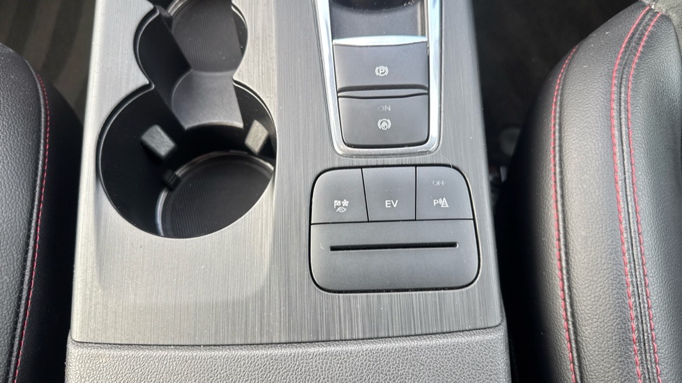 Ford Kuga 2.5 PHEV ST-Line X Edition 5dr CVT Estate - Image 19