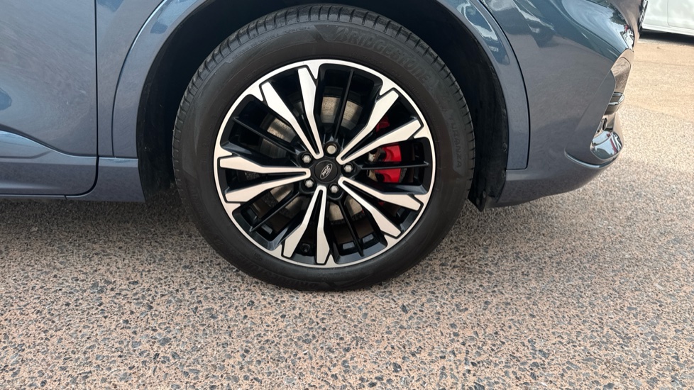 Ford Kuga 2.5 PHEV ST-Line X Edition 5dr CVT Estate - Image 33