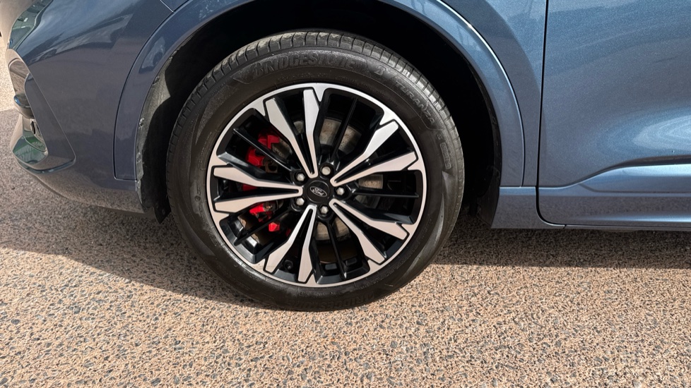 Ford Kuga 2.5 PHEV ST-Line X Edition 5dr CVT Estate - Image 36