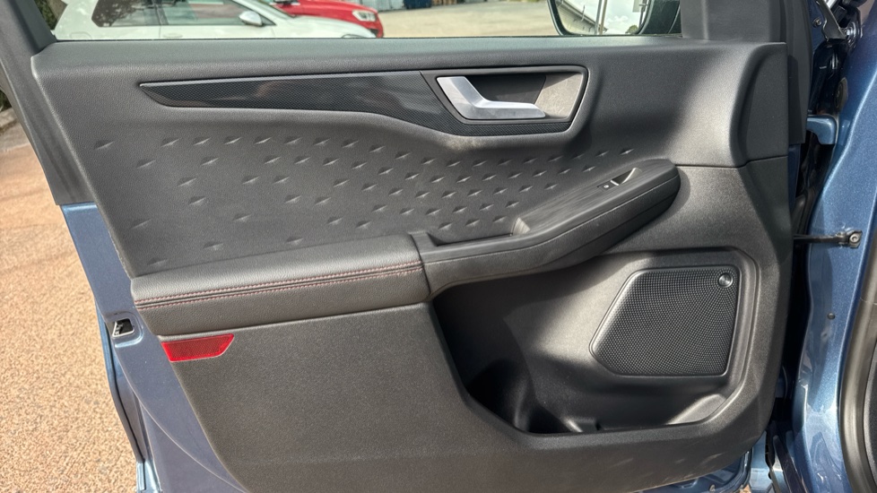 Ford Kuga 2.5 PHEV ST-Line X Edition 5dr CVT Estate - Image 39