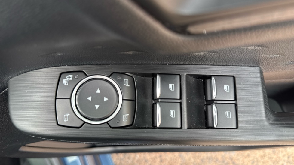 Ford Kuga 2.5 PHEV ST-Line X Edition 5dr CVT Estate - Image 62