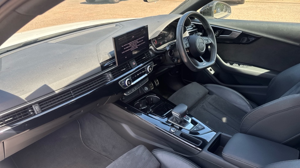 Audi A4 35 TFSI Black Edition 5dr S Tronic Petrol Estate - Image 7