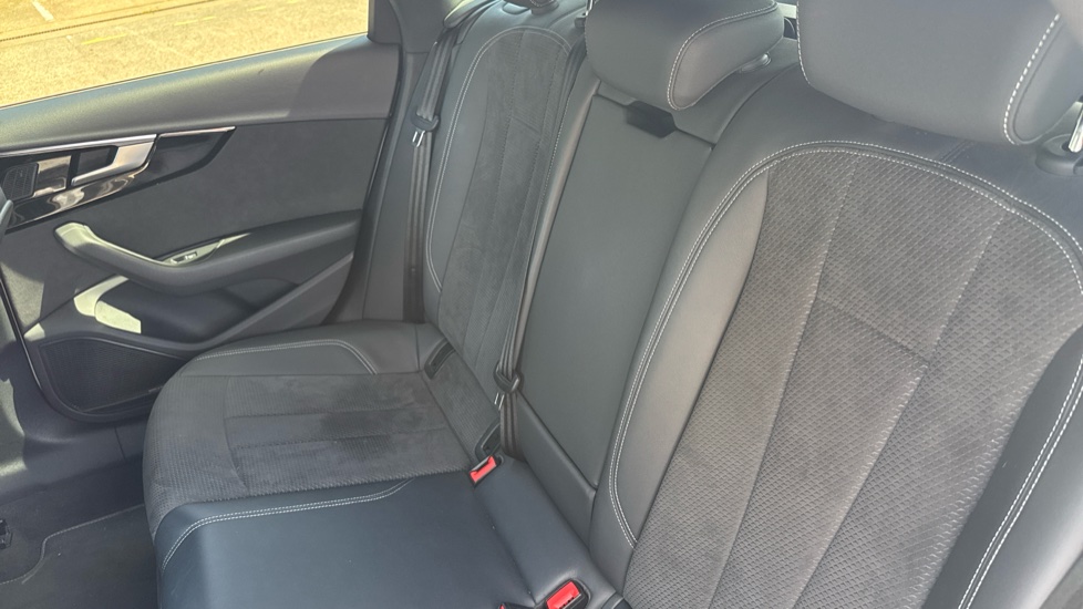 Audi A4 35 TFSI Black Edition 5dr S Tronic Petrol Estate - Image 12