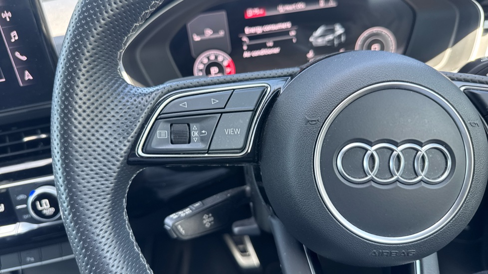 Audi A4 35 TFSI Black Edition 5dr S Tronic Petrol Estate - Image 17