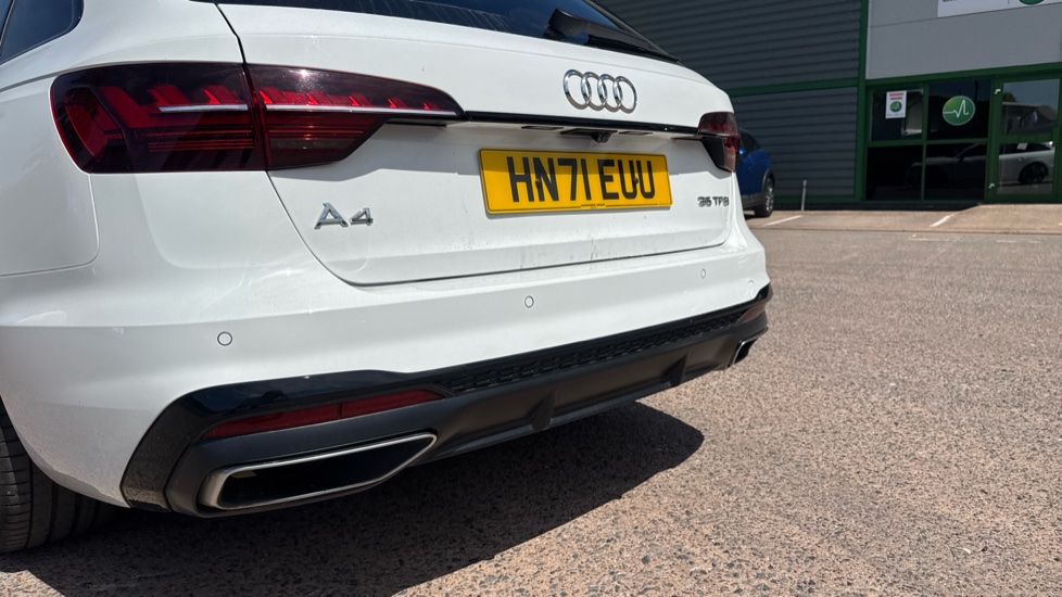Audi A4 35 TFSI Black Edition 5dr S Tronic Petrol Estate - Image 25