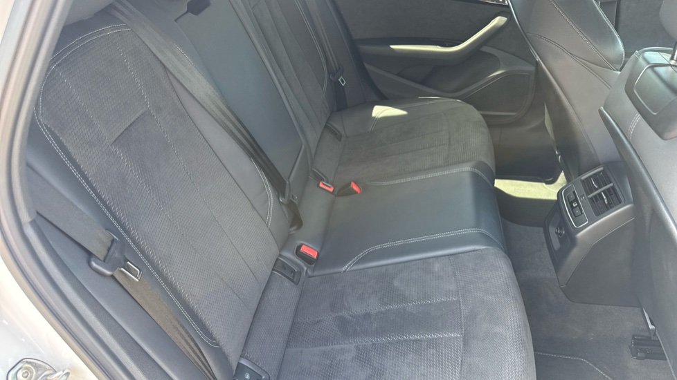 Audi A4 35 TFSI Black Edition 5dr S Tronic Petrol Estate - Image 47