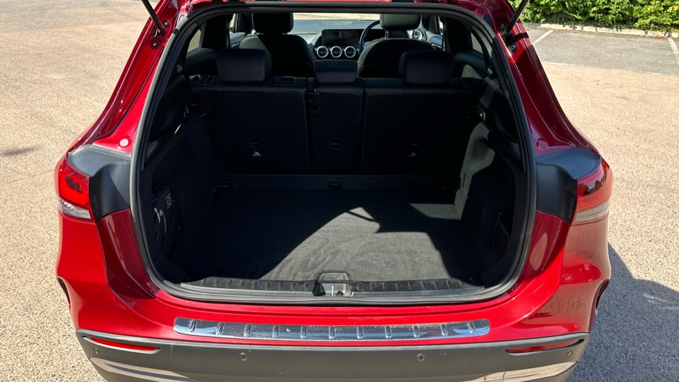 Mercedes-Benz GLA 250 AMG Line Premium Plus 5dr Auto Petrol Hatchback - Image 13
